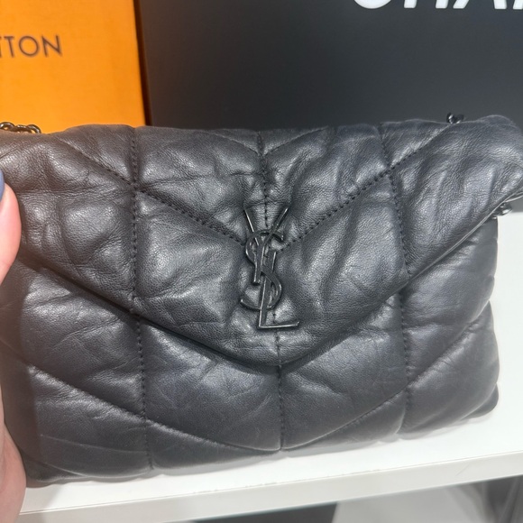 Saint Laurent Black Quilted Leather Lou Lou toy crossbody bag - Picture 3 of 16